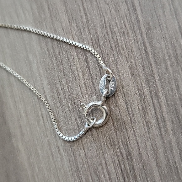 🪻Pre-loved 925 Italy Sterling Silver with New Jade pendant - Picture 6 of 6